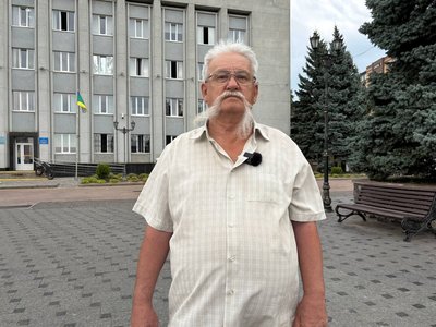 Як на Житомирщині піднімали синьо-жовті прапори до проголошення незалежності: історії очевидців Як на Житомирщині піднімали синьо-жовті прапори до проголошення незалежності: історії очевидців