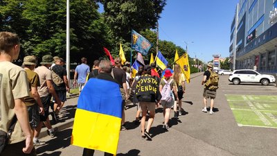 У Черкасах відбувся марш на підтримку військовополонених