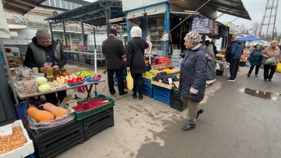 В останній день заборони Центральний ринок у Чернігові працював: що кажуть продавці та чому знову ухвалили обмеження В останній день заборони Центральний ринок у Чернігові працював: що кажуть продавці та чому знову ухвалили обмеження