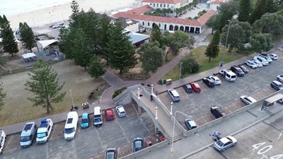 Теракт у Сіднеї: на святкуванні Хануки розстріляли людей — 12 загиблих, десятки поранених Теракт у Сіднеї: на святкуванні Хануки розстріляли людей — 12 загиблих, десятки поранених