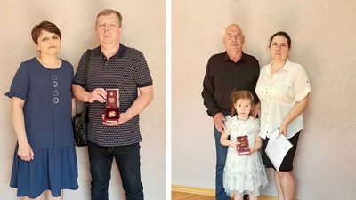 На Черкащині родини загиблих захисників отримали нагороди від Зеленського На Черкащині родини загиблих захисників отримали нагороди від Зеленського