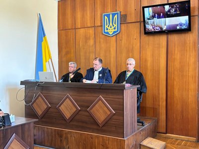 Вбивство дитини у Радомишлі: суд продовжив запобіжні заходу обвинуваченим Вбивство дитини у Радомишлі: суд продовжив запобіжні заходу обвинуваченим