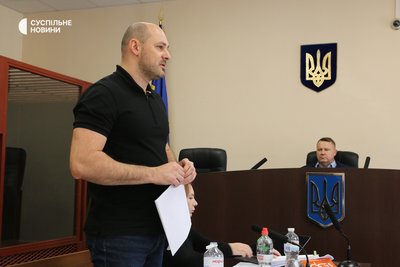 Керівник управління детективів НАБУ в Дніпропетровській та Запорізькій областях Руслан Магамедрасулов у Печерському райсуді, Київ, 11 вересня 2025 року Керівник управління детективів НАБУ в Дніпропетровській та Запорізькій областях Руслан Магамедрасулов у Печерському райсуді, Київ, 11 вересня 2025 року