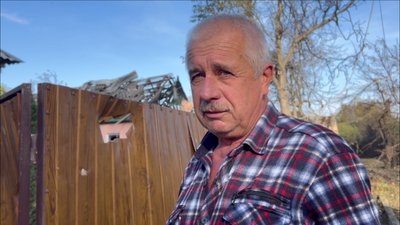 «Вирва метри два глибиною — така сила удару була». Що відбувається на місці удару РФ по будинках у передмісті Дніпра «Вирва метри два глибиною — така сила удару була». Що відбувається на місці удару РФ по будинках у передмісті Дніпра
