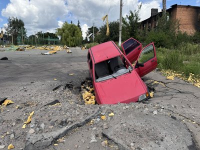 “Їхати не збираємось”: як живуть мешканці у прифронтовій Хотіні на Сумщині “Їхати не збираємось”: як живуть мешканці у прифронтовій Хотіні на Сумщині