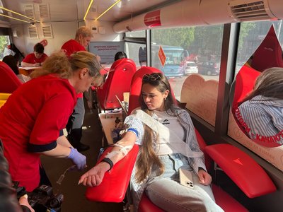 У Житомирі вперше працював мобільний автобус для донації крові У Житомирі вперше працював мобільний автобус для донації крові