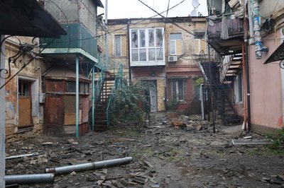 "Це був справжній жах": що розповіли херсонці про ранковий обстріл середмістя "Це був справжній жах": що розповіли херсонці про ранковий обстріл середмістя