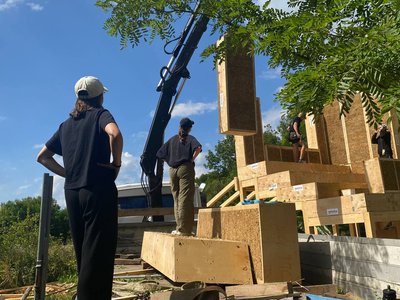 На Вінниччині зводять "птахохату" для спостереження за птахами На Вінниччині зводять "птахохату" для спостереження за птахами