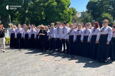 "Дерево пам'яті": в Одесі вшанували дітей, які загинули внаслідок агресії РФ "Дерево пам'яті": в Одесі вшанували дітей, які загинули внаслідок агресії РФ