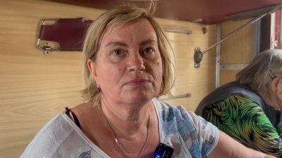 Щодня виїжджають десятки людей: історії пасажирів евакопотяга з Павлограда