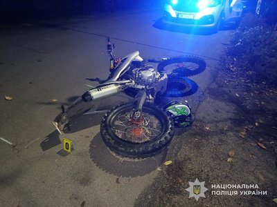 Загинув велосипедист, мотоцикліст у лікарні: поліція розслідує ДТП у Конотопі Загинув велосипедист, мотоцикліст у лікарні: поліція розслідує ДТП у Конотопі