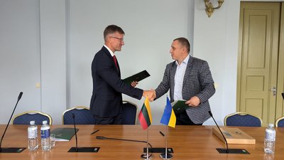 Від Швейцарії до США: куди їздили у відрядження міські голови з Буковини та що привезли Від Швейцарії до США: куди їздили у відрядження міські голови з Буковини та що привезли