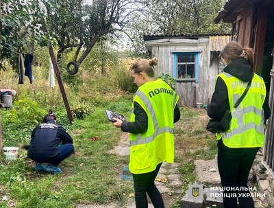 На Житомирщині чоловіка, якого підозрюють у вбивстві дружини та доньки, взяли під варту без права внесення застави На Житомирщині чоловіка, якого підозрюють у вбивстві дружини та доньки, взяли під варту без права внесення застави