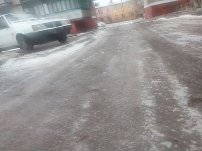 На Донеччині міста вкрилися шаром криги На Донеччині міста вкрилися шаром криги