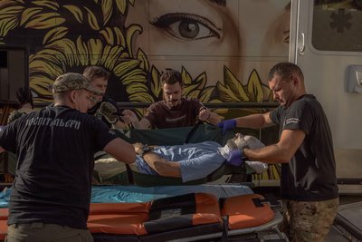 gарамедики медичного батальйону "Госпітальєри" на Донеччині 6 жовтня 2024 року gарамедики медичного батальйону "Госпітальєри" на Донеччині 6 жовтня 2024 року