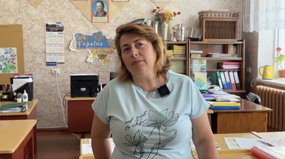 "Не хочу їхати в іншу школу": в селі на Черкащині планують закрити середні класи "Не хочу їхати в іншу школу": в селі на Черкащині планують закрити середні класи