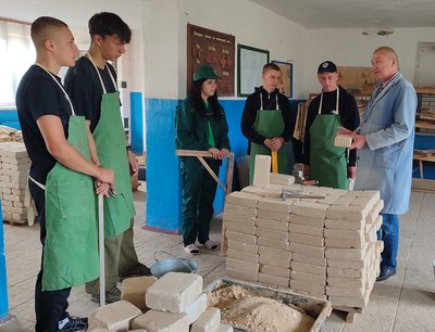В Олевському профліцеї на Житомирщині збільшилася кількість дівчат на будівельних спеціальностях В Олевському профліцеї на Житомирщині збільшилася кількість дівчат на будівельних спеціальностях