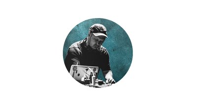 “Хочу, щоб Дніпро асоціювався з Dnipropop та DCCC” — як ком’юніті Module змінило місто, а тепер захищає країну “Хочу, щоб Дніпро асоціювався з Dnipropop та DCCC” — як ком’юніті Module змінило місто, а тепер захищає країну