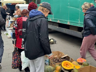 Від квітів та городини до готових страв: у Вінниці проходить сільськогосподарський ярмарок Від квітів та городини до готових страв: у Вінниці проходить сільськогосподарський ярмарок