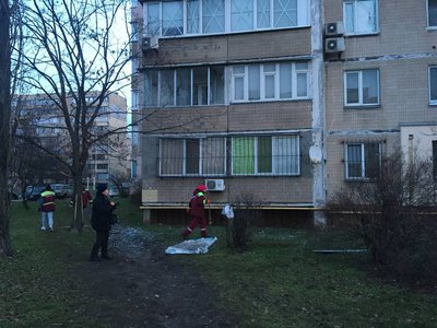 Знайшли уламки в квартирі: жителі про нічну атаку "шахедів" на Київ