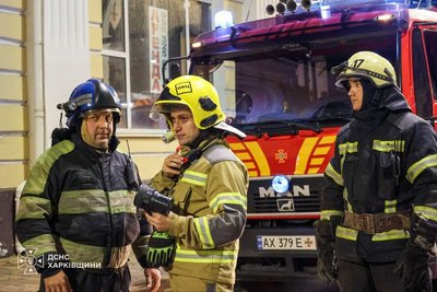 Пожежу у Палаці праці у Харкові гасили понад 40 рятувальників ввечері 14 вересня 2026 року Пожежу у Палаці праці у Харкові гасили понад 40 рятувальників ввечері 14 вересня 2026 року