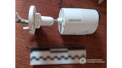 Викрав кабель та камери відеонагляду з підприємства: у Прилуках затримали підозрюваного Викрав кабель та камери відеонагляду з підприємства: у Прилуках затримали підозрюваного