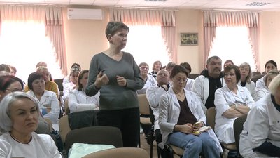 Депутати у Чернігові проголосували за створення центрів ПМСД: що розповіли лікарі про їх функціонування Депутати у Чернігові проголосували за створення центрів ПМСД: що розповіли лікарі про їх функціонування