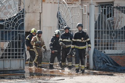 Слобідський район Харкова вночі 25 квітня був під атакою російських безпілотників: фоторепортаж з місця удару Слобідський район Харкова вночі 25 квітня був під атакою російських безпілотників: фоторепортаж з місця удару