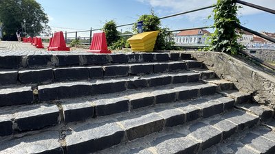 Безбар'єрність в Ужгороді: наскільки місто доступне для людей з інвалідністю Безбар'єрність в Ужгороді: наскільки місто доступне для людей з інвалідністю