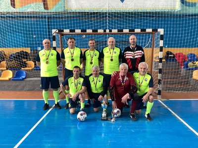 Сумські ветерани стартували у фіналі чемпіонату України з футзалу Сумські ветерани стартували у фіналі чемпіонату України з футзалу