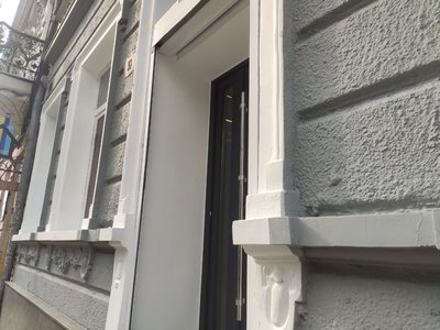 Перефарбували будинок у Тернополі, вулиця Руська 33, 17 квітня 2026 року Перефарбували будинок у Тернополі, вулиця Руська 33, 17 квітня 2026 року