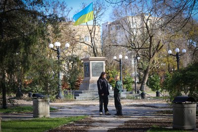 Херсон, вулиця, місто, херсонці, осінь, листопад 2025 року Херсон, вулиця, місто, херсонці, осінь, листопад 2025 року
