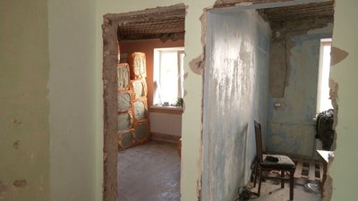 "Було дуже важко пережити це": будинок родини Сухан у Рівному відбудовують після влучання російського дрона "Було дуже важко пережити це": будинок родини Сухан у Рівному відбудовують після влучання російського дрона