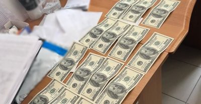 На Львівщині медичну працівницю підозрюють у хабарництві На Львівщині медичну працівницю підозрюють у хабарництві