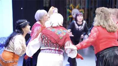 "Вечорниці у Солохи": у Черкасах слухачі Університету третього віку презентували виставу "Вечорниці у Солохи": у Черкасах слухачі Університету третього віку презентували виставу