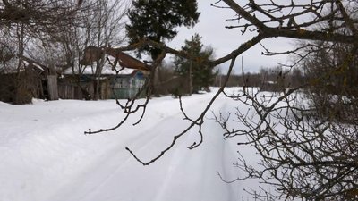 Село на Чернігівщині: як живуть пенсіонерки у майже покинутому селі Село на Чернігівщині: як живуть пенсіонерки у майже покинутому селі