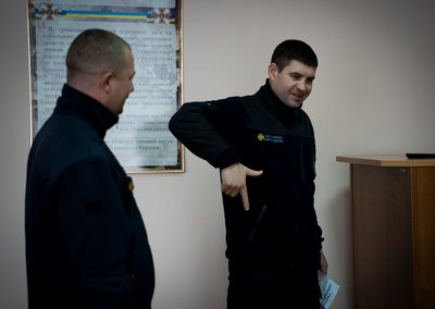 Працівники ДСНС моделювали ситуації використання жестової мови у Хмельницькому Працівники ДСНС моделювали ситуації використання жестової мови у Хмельницькому