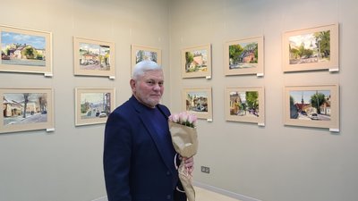 "Через художника бачити Рівне по-іншому": виставка митця Миколи Шолудька відкрилася у Рівному "Через художника бачити Рівне по-іншому": виставка митця Миколи Шолудька відкрилася у Рівному