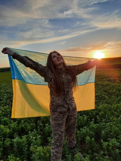 Рішення піти служити прийняла за годину: історія війської медикині з Бахмута Аліни Мироненко Рішення піти служити прийняла за годину: історія війської медикині з Бахмута Аліни Мироненко