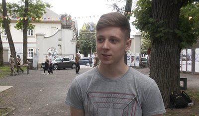 У палаці Потоцьких в Івано-Франківську молодь навчали військової справи У палаці Потоцьких в Івано-Франківську молодь навчали військової справи