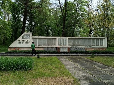 38 роковини Чорнобильської трагедії: на ЧАЕС вшанували загиблих ліквідаторів аварії