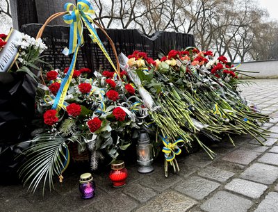 В Ужгороді вшанували пам'ять учасників бойових дій на території інших країн В Ужгороді вшанували пам'ять учасників бойових дій на території інших країн