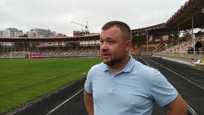 Тренер ФК "Нива" Тренер ФК "Нива"