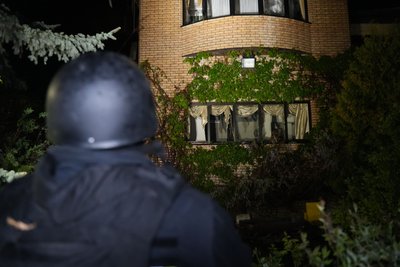 Наслідки російських влучань по Салтівському району Харкова, 2 травня 2025 року Наслідки російських влучань по Салтівському району Харкова, 2 травня 2025 року