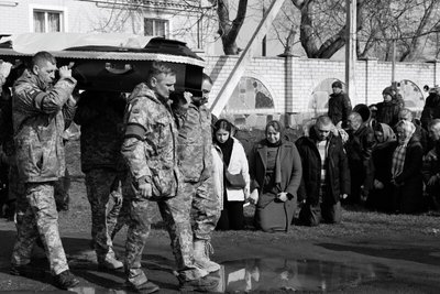 У Луцькій громаді провели в останню дорогу 51-річного воїна Володимира Мисковця