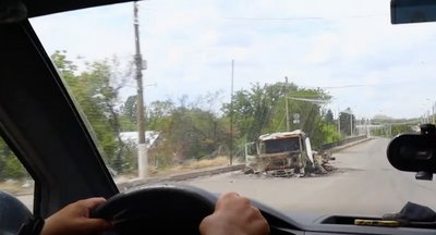 "Літають постійно ці дрони, як мухи". Із прифронтової Дружківки евакуювали чотирьох людей "Літають постійно ці дрони, як мухи". Із прифронтової Дружківки евакуювали чотирьох людей