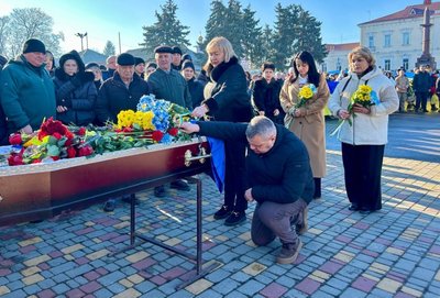 На Одещині провели в останню путь військового, який загинув на Курщині, Руслана Дашкова На Одещині провели в останню путь військового, який загинув на Курщині, Руслана Дашкова