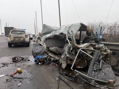 Дві людини загинули, є поранені: на Дніпропетровщині поблизу Миколаївки сталася смертельна ДТП Дві людини загинули, є поранені: на Дніпропетровщині поблизу Миколаївки сталася смертельна ДТП