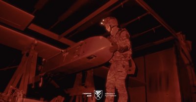 Військові показали, як атакували склади армії РФ на околицях Донецька Військові показали, як атакували склади армії РФ на околицях Донецька
