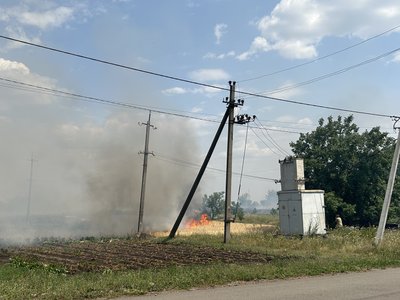 Вигоріли 2,5 гектара сухостою та стерні. У Синельниківському районі Дніпропетровщини сталася пожежа Вигоріли 2,5 гектара сухостою та стерні. У Синельниківському районі Дніпропетровщини сталася пожежа